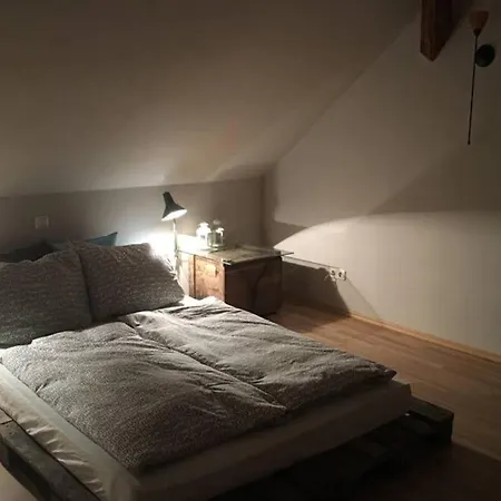 Cozy With Castel View Apartment *